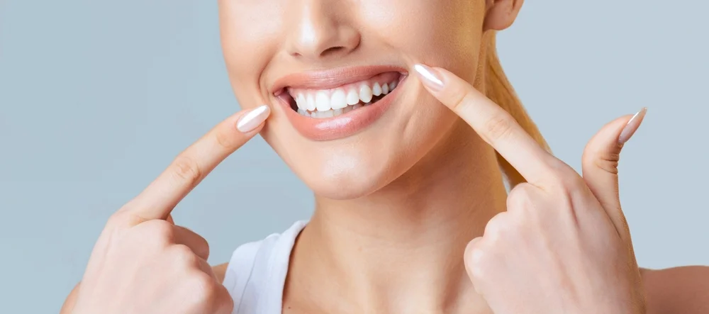 Composite vs. Porcelain Veneers in Beverly Hills