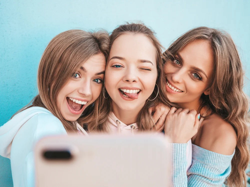 How to Adjust to Wearing Invisalign Retainers: Tips for Comfort